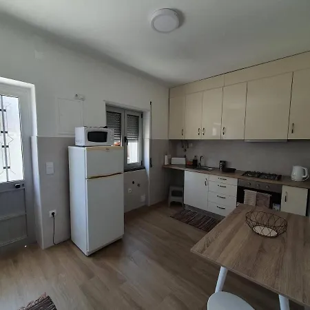 Casa Da Avo Laurinda Feriehus *